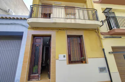 CASA EN EL CORAZON DE ALMENARARA 1