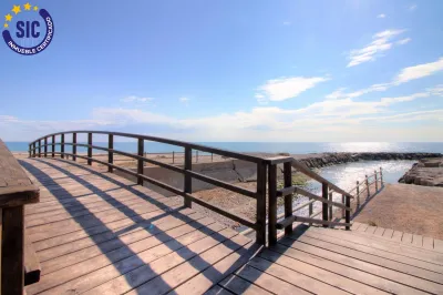 ENCANTADORA CASA MARINERA EN PLAYA DE CASABLANCA 69