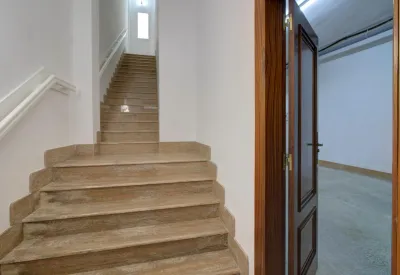 PRECIOSA CASA INDEPENDIENTE 50