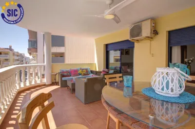 APARTAMENTO CON GRAN TERRAZA EN PLAYA DE MONCOFAR 1