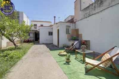 MAGNÍFICA CASA ESQUINERA EN ALMENARA PUEBLO 0