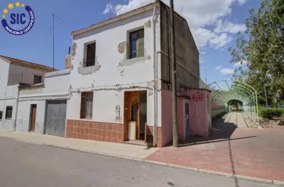 MAGNÍFICA CASA ESQUINERA EN ALMENARA PUEBLO 3