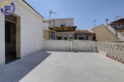 MAGNÍFICA CASA ESQUINERA EN ALMENARA PUEBLO 64