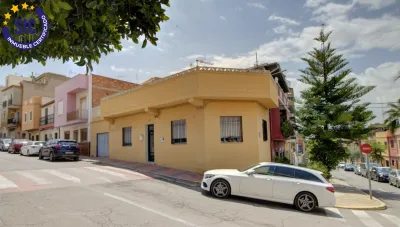 PLANTA BAJA ESQUINERA EN LA ZONA ALTA DE ALMENARA PUEBLO 1