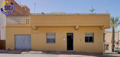 PLANTA BAJA ESQUINERA EN LA ZONA ALTA DE ALMENARA PUEBLO 2