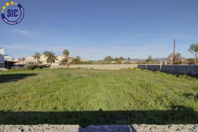 AMPLIO SOLAR URBANO EN PLAYA DE ALMENARA CASCO ANTIGUO 7