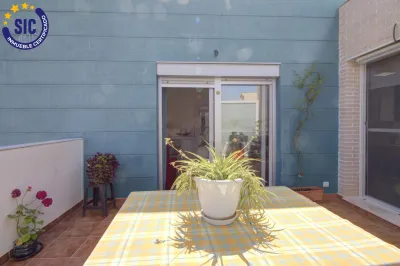 LUMINOSO ÁTICO EN URBANIZACIÓN CON PISCINA ALMENARA PUEBLO 18
