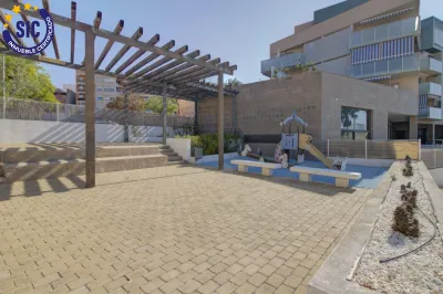 LUMINOSO ÁTICO EN URBANIZACIÓN CON PISCINA ALMENARA PUEBLO 57