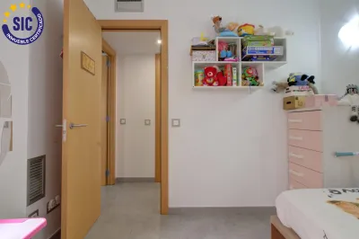MAGNÍFICO PISO EN URBANIZACIÓN DE ALMENARA 10