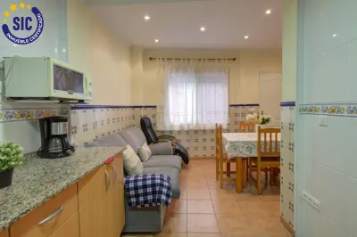 ENCANTADORA CASA EN LA BONITA POBLACIÓN DE NAVAJAS 10