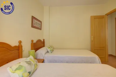 ENCANTADORA CASA EN LA BONITA POBLACIÓN DE NAVAJAS 26