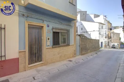 ENCANTADORA CASA EN LA BONITA POBLACIÓN DE NAVAJAS 3