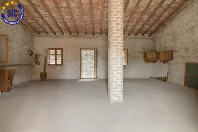 AMPLIA CASA DE PUEBLO EN LA LLOSA 51