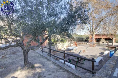 AMPLIA CASA DE PUEBLO EN LA LLOSA 61