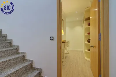 PRECIOSO PISO EN FAURA EN URBANIZACIÓN CON PISCINA 1