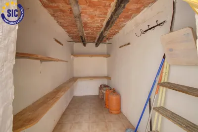 Planta Baja con patio y trastero en Almenara 16