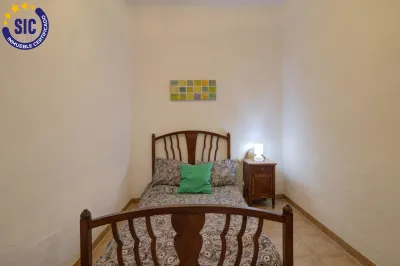 Planta Baja con patio y trastero en Almenara 28