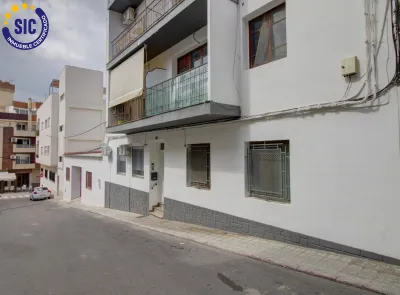 Planta Baja con patio y trastero en Almenara 37