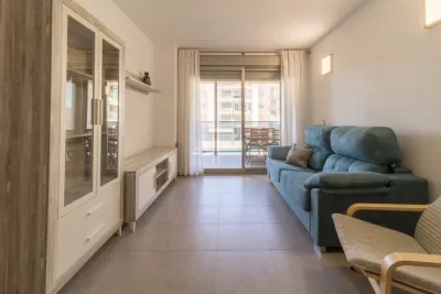 Vive en un residencial con piscina todo el año 3