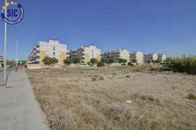 Amplia parcela de terreno urbano en Almenara playa 3