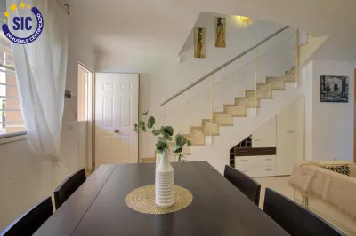 MAGNÍFICO ADOSADO EN URBANIZACIÓN DE PLAYA DE ALMAZORA 12