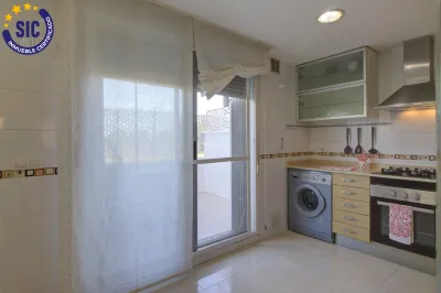 MAGNÍFICO ADOSADO EN URBANIZACIÓN DE PLAYA DE ALMAZORA 18