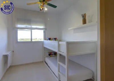 MAGNÍFICO ADOSADO EN URBANIZACIÓN DE PLAYA DE ALMAZORA 36