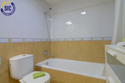 MAGNÍFICO ADOSADO EN URBANIZACIÓN DE PLAYA DE ALMAZORA 41