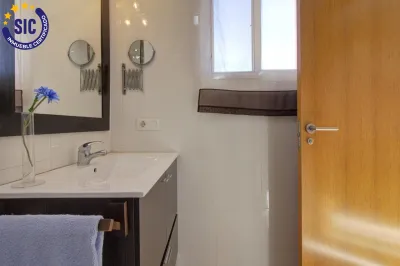 MAGNÍFICO ADOSADO EN URBANIZACIÓN DE PLAYA DE ALMAZORA 52