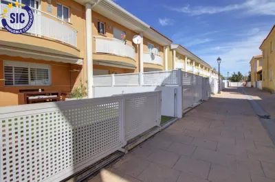 MAGNÍFICO ADOSADO EN URBANIZACIÓN DE PLAYA DE ALMAZORA 4