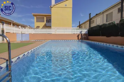 MAGNÍFICO ADOSADO EN URBANIZACIÓN DE PLAYA DE ALMAZORA 68