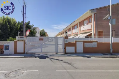 MAGNÍFICO ADOSADO EN URBANIZACIÓN DE PLAYA DE ALMAZORA 70