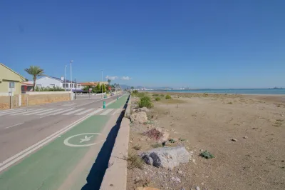 MAGNÍFICO ADOSADO EN URBANIZACIÓN DE PLAYA DE ALMAZORA 76