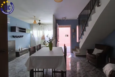 CASA INDEPENDIENTE EN LA TRANQUILA PLAYA DE CASABLANCA 12