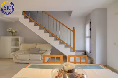 ESTUPENDO ADOSADO EN PLAYA DE CASABLANCA, ALMENARA 21