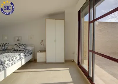 ESTUPENDO ADOSADO EN PLAYA DE CASABLANCA, ALMENARA 40