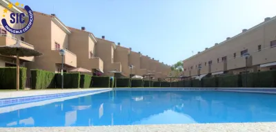 ESTUPENDO ADOSADO EN PLAYA DE CASABLANCA, ALMENARA 57
