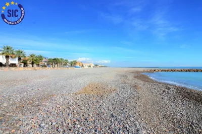 ESTUPENDO ADOSADO EN PLAYA DE CASABLANCA, ALMENARA 61