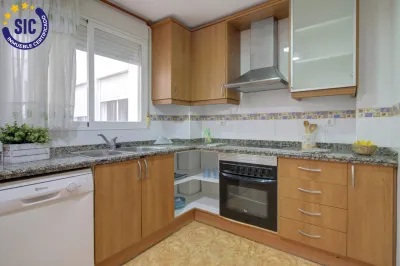 AMPLIO Y LUMINOSO PISO EN ALMENARA 9