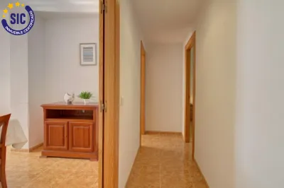 AMPLIO Y LUMINOSO PISO EN ALMENARA 17