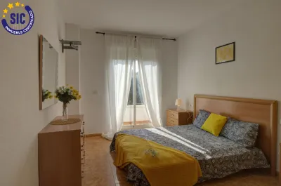 AMPLIO Y LUMINOSO PISO EN ALMENARA 23