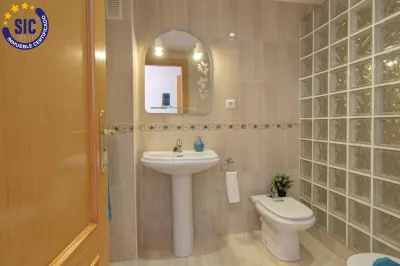 AMPLIO Y LUMINOSO PISO EN ALMENARA 24