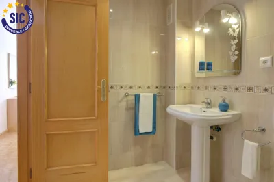 AMPLIO Y LUMINOSO PISO EN ALMENARA 25