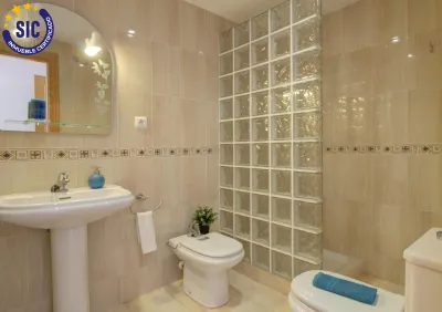 AMPLIO Y LUMINOSO PISO EN ALMENARA 26