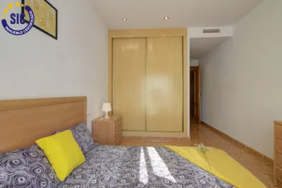 AMPLIO Y LUMINOSO PISO EN ALMENARA 27