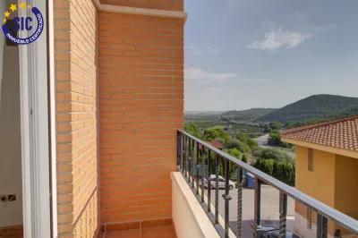 AMPLIO Y LUMINOSO PISO EN ALMENARA 30