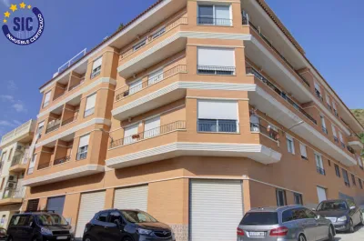 AMPLIO Y LUMINOSO PISO EN ALMENARA 40