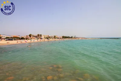 PLANTA BAJA EN URBANIZACIÓN CON PISCINA EN XILXES PLAYA 60