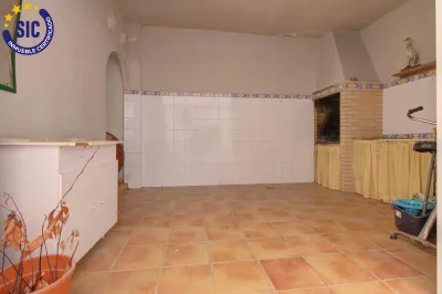 PLANTA BAJA CON PATIO Y MUCHAS POSIBILIDADES 50