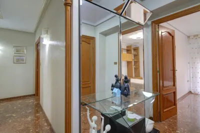 AMPLIO PISO EN EL CENTRO DE VALL DUIXO 2